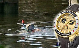 Водолазы, нашедшие в Неве дорогостоящие часы, получат премию в $10 тыс. Фото: © РИА Новости.