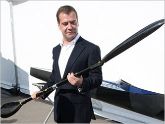 Дмитрий Медведев. Фото с сайта krasnoturinsk.info