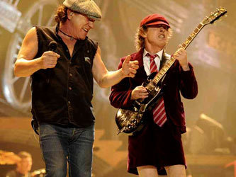 AC/DC, фото с сайта music.aol.com