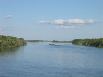 Река Обь на территории Быстроистокского района. Фото с сайта dic.academic.ru
