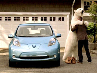 Благодарность белого медведя за экологичный Nissan Leaf. Иллюстрация с сайта timeeco.com
