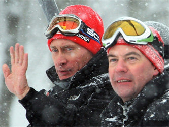 Владимир Путин и Дмитрий Медведев. Фото с сайта tsn.ua