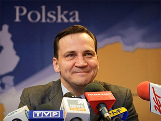 Радослав Сикорски. Фото с сайта photoshelter.com
