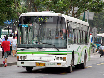 Автобус в Шанхае. Фото с сайта thebergennetwork.com