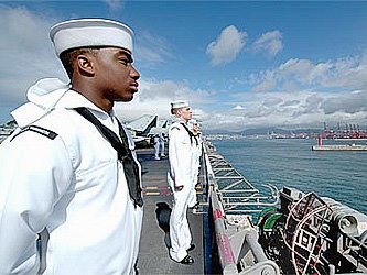 Военнослужащие седьмого флота США. Фото с сайта news.rediff.com