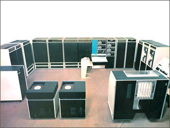 DEC PDP-10. Фото с сайта www.columbia.edu