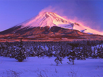 Вид на Фудзияму зимой. Фото с сайта bestjapaneseproducts.ru