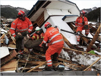 Последствия землетрясения в Японии. Фото с сайта top.rbc.ru