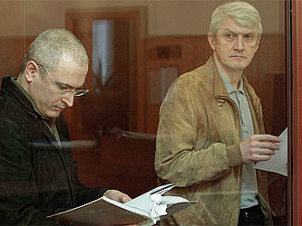 Михаил Ходорковский и Платон Лебедев. Фото с сайта romanian.ruvr.ru