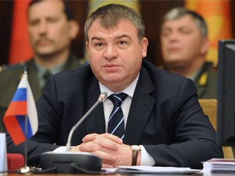 Министр обороны России Анатолий Сердюков. Фото с сайта rus.db.lv