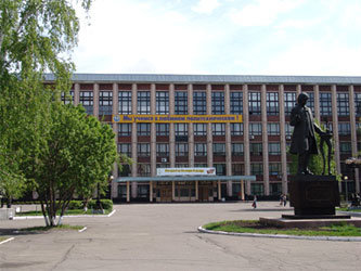 Главный корпус АлтГТУ. Фото с сайта fvo.secna.ru