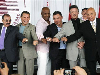 Фото с сайта www.boxingscene.com