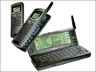 Nokia 9000 Communicator (модель 1996 года). Фото с сайта moellerjaner.pytalhost.de