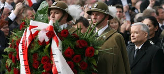 Церемония похорон Леха Качиньского. Фото с сайта www.novinite.com