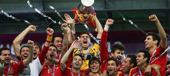 Чемпионы Европы 2012 года. Фото с сайта www.uefa.com