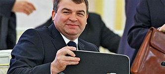 Анатолий Сердюков. Фото с сайта army-news.ru