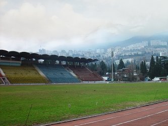 «Авангард» — домашний стадион «Жемчужины» (Ялта)