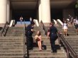 Студентка из Техаса в знак протеста разделась в библиотеке