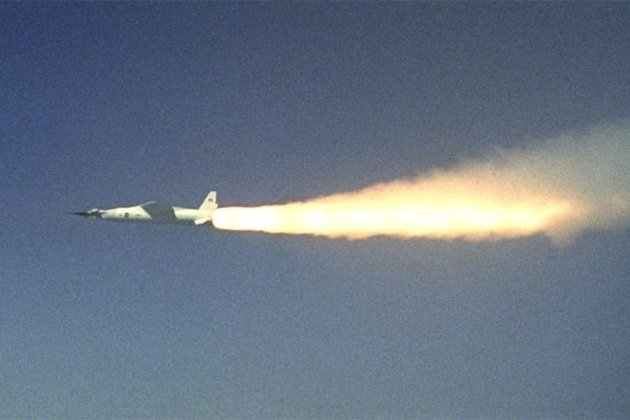 Экспериментальный гиперзвуковой летательный аппарат NASA X-43