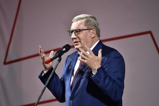 Губернатор Красноярского края Толоконский написал объявление об отставке