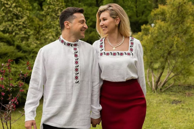 Владимир Зеленский и его супруга в «национальной одежде»