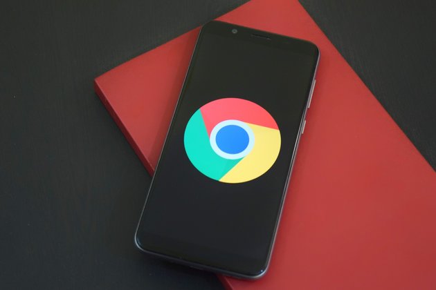 Браузер Google Chrome на смартфоне