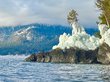 Природные ледяные скульптуры появились на Телецком озере. ФОТО