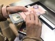 Россияне в декабре 2023 года скупили рекордный объем валюты