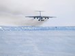 Россияне совершили стратосферный прыжок на Северный полюс