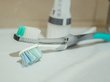 Опровергнут миф о пользе жестких зубных щеток