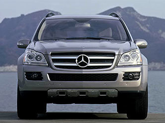 Mercedes-Benz GL. Фото с сайта articles.fleetratesnews.com