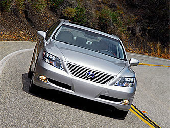 LS 600h Luxury. Фото с сайта www.blog.automotiveaddicts.com