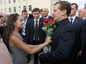 Визит Медведева в Цхинвал. Фото spr.ru