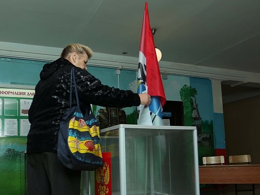 Явка на выборы прошлых лет. Явка на выборах в Иркутской области сегодня. Энергодар досрочное голосование фото.