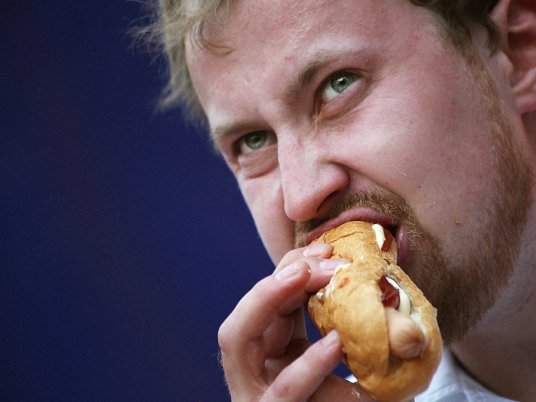 Чемпионат по поеданию хот-догов пройдёт в Иркутске
