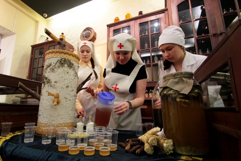 Барнаульцев накормят императорским десертом
