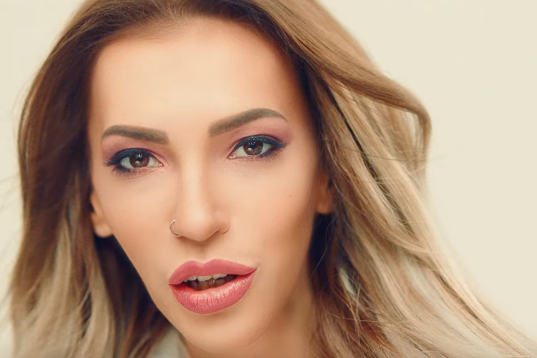 Юлия Самойлова представила песню для «Евровидения-2018»