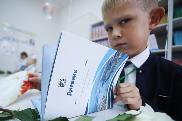 Омск школьник. Советник по воспитанию. Советник по воспитанию в школе. Советник школы по воспитанию глазами детей. Советник по воспитанию фото.