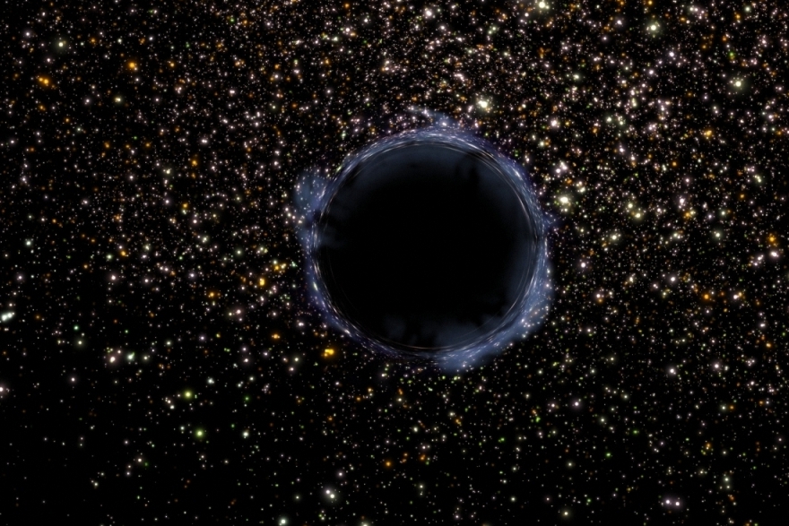 Самая большая черная дыра во вселенной. Конец света черная дыра. Чёрные дыры в космосе интересные факты. Космос чёрная дыра самая опасная. Черные дыры классификация.