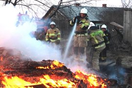 Ликвидация пожара в поселке Дальний Иркутской области