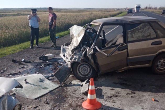 ДТП со столкновением трех машин в Омской области