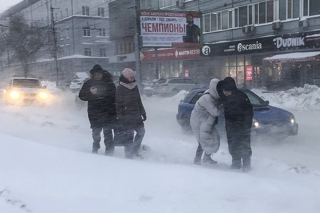 Жизнь в сибири. Потепление в Сибири. Сибирь метель. Вьюга в Сибири. Зима в Сибири 2020.