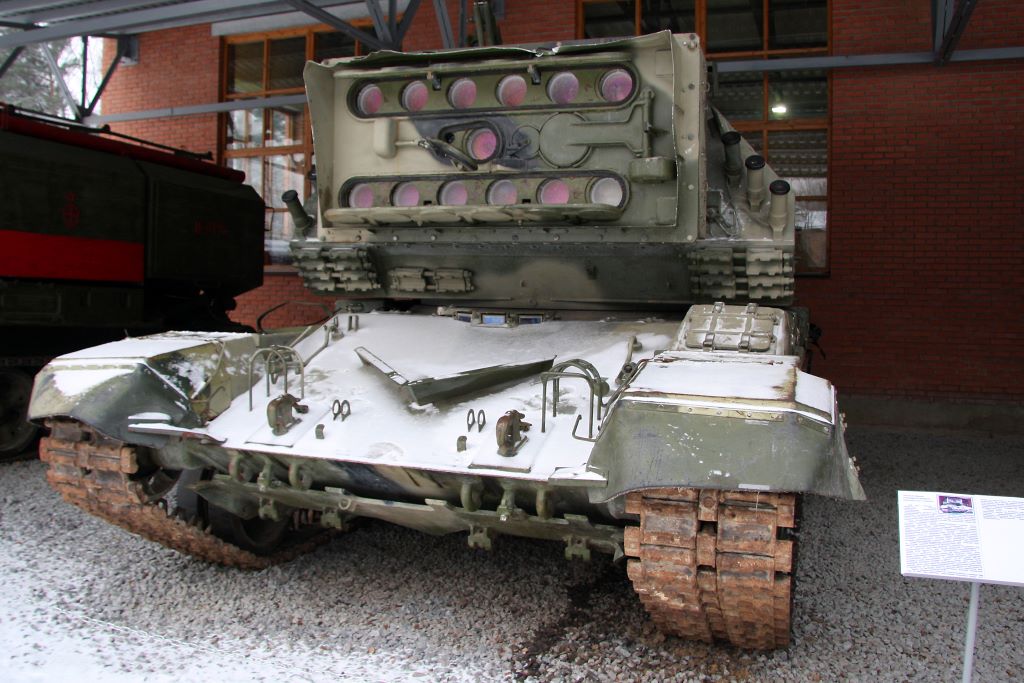 Лазерный комплекс 1К17 «Сжатие» на базе танка Т-80