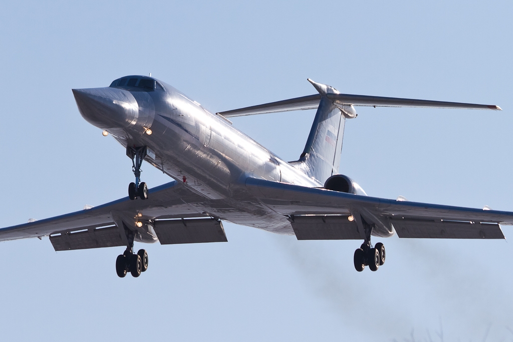 Ту-134УБЛ используется для обучения летчиков стратегияческой и дальней авиации