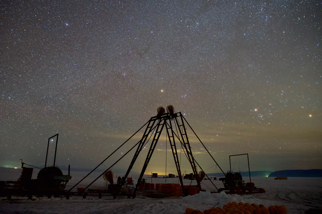 Работы по установке телескопа и ночное небо