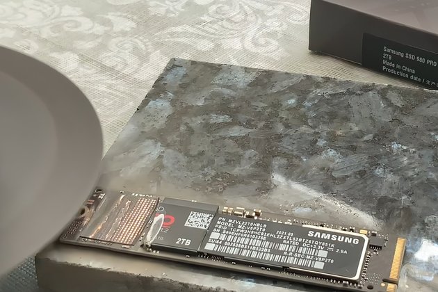 Сломанный SSD Samsung 980 Pro
