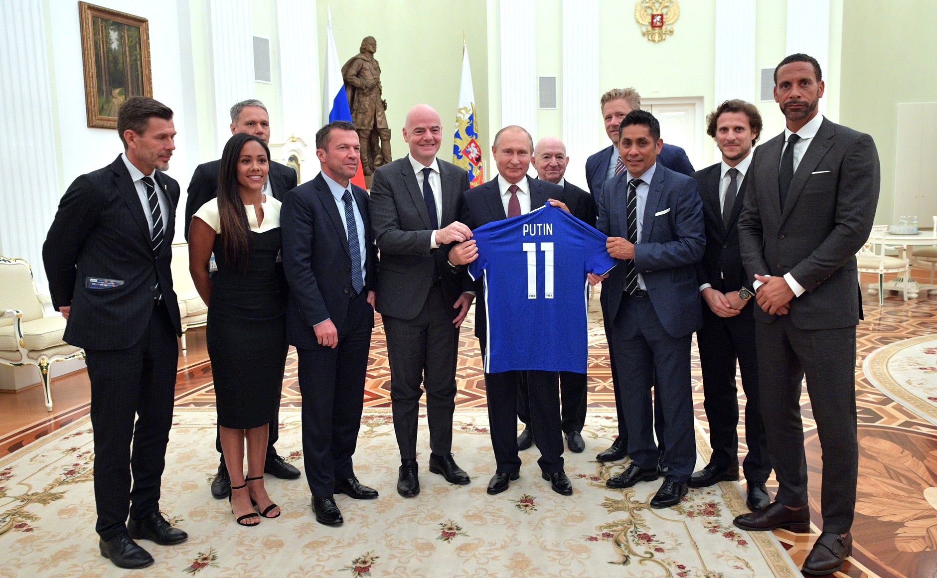 Встреча президента России Владимира Путина с мировыми легендами футбола