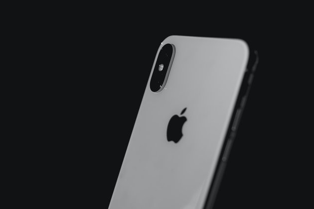 Смартфон iPhone SE