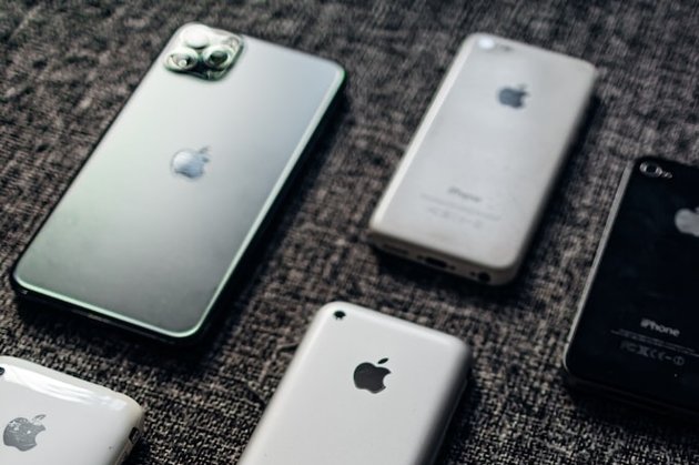 Несколько моделей iPhone