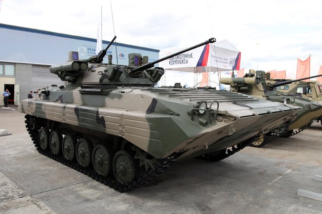 Боевая машина пехоты БМП-2М с модулем «Бережок»